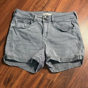 Greyish purple stretchy midi denim shorts juniors size 13/31W two buttons